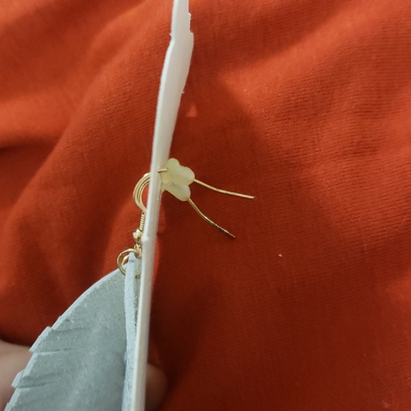 Earrings - Picture 2 of 3